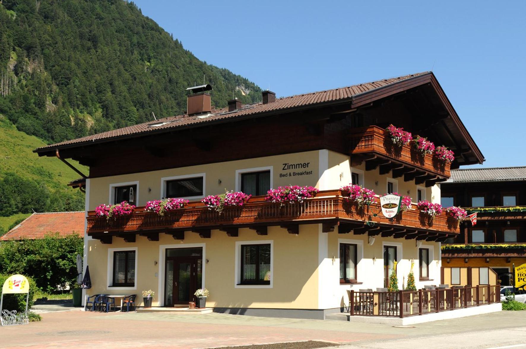 Pension Dorfplatzl Fusch an der Grossglocknerstrasse ภายนอก รูปภาพ